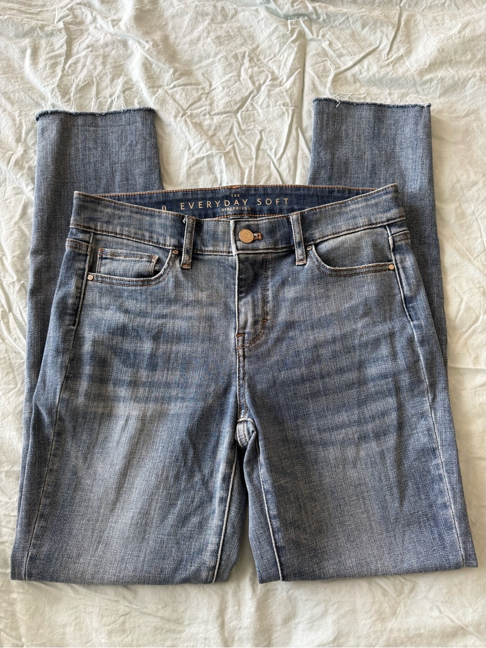 White House Black Market Midrise Everyday Soft Girlfriend Jeans